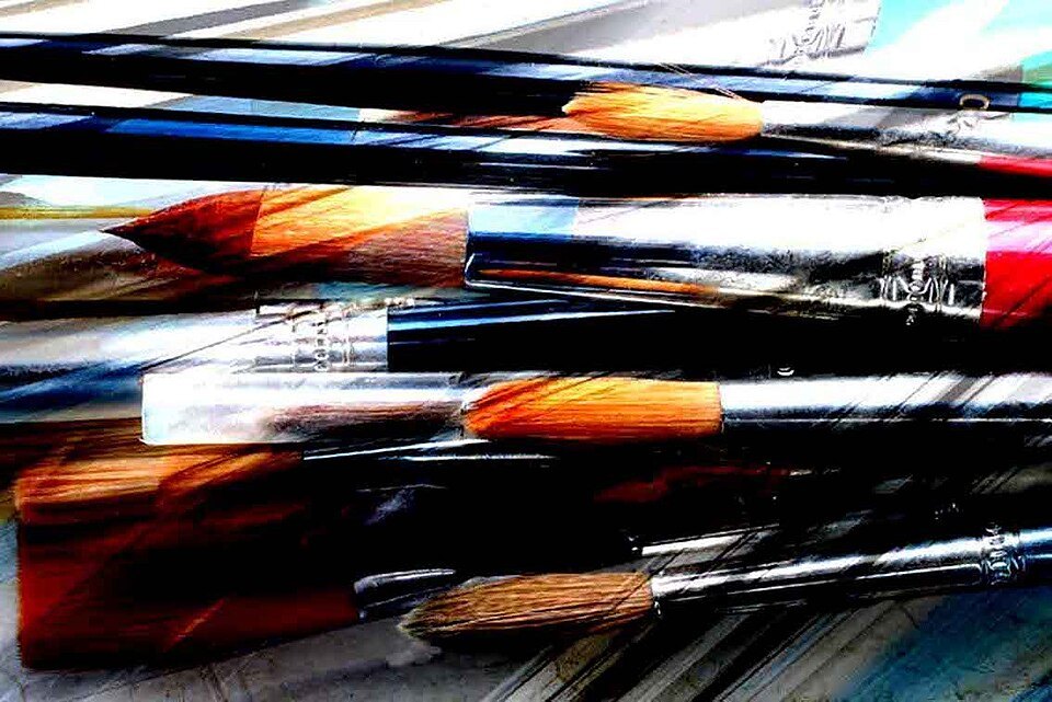 A collection of artist paintbrushes